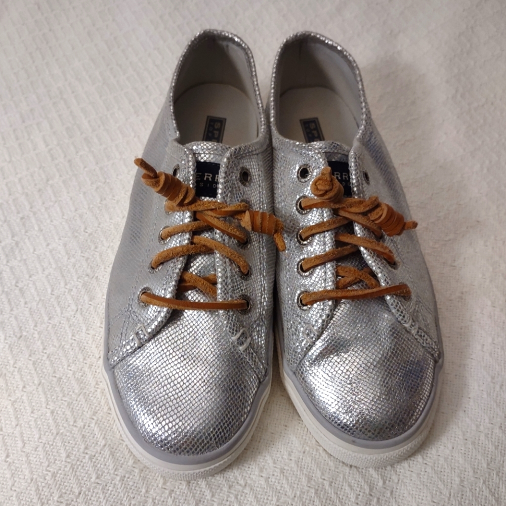Top-Sider SPERRY SEACOAST METALLIC PYTHON SILVER WOMEN'S Shoes size (8M)